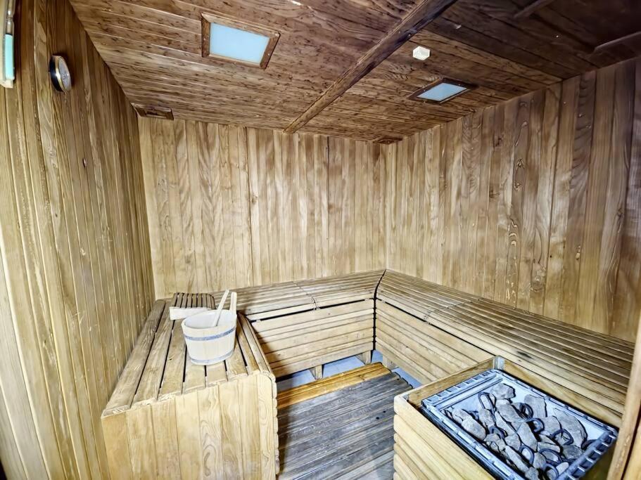 Harf5110-luxury 1br W Pool & Gym